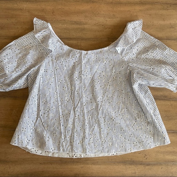 Zara blue and white striped eyelet blouse - Picture 3 of 7